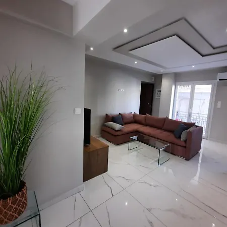 Agora Luxury 6 *